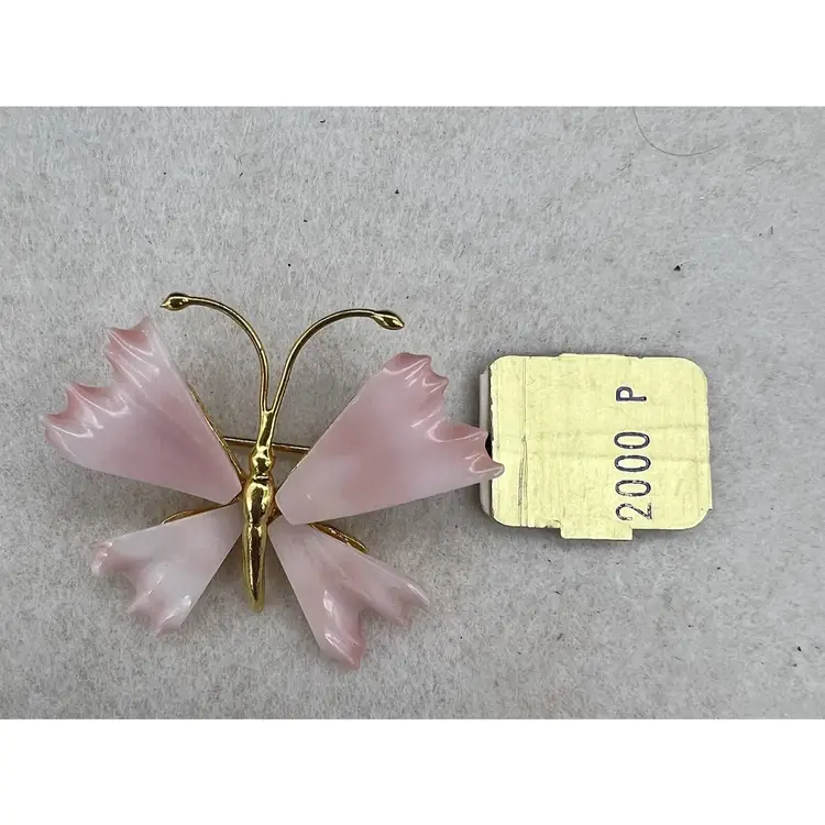 Vintage Estate SWOBODA Carved Angel Skin Coral Butterfly Brooch. New With Tag