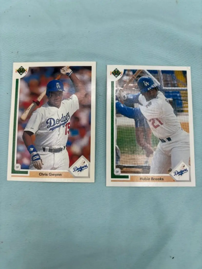 Upper Deck 1991 Lot of 2 Los Angeles Dodgers Baseball Cards.
