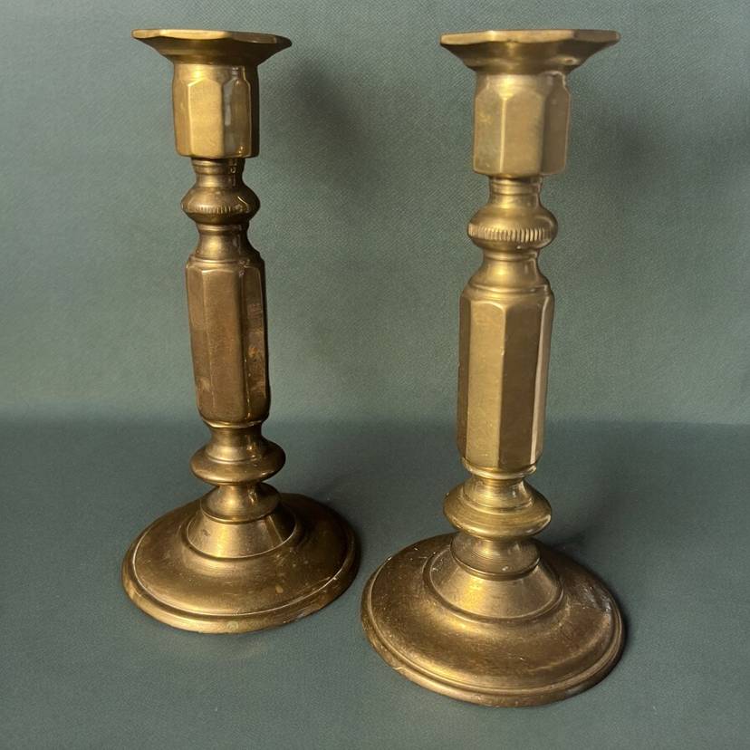 015. PAIR SOLID BRASS CANDLE Holders 7" Lightfoot" VIRGINIA