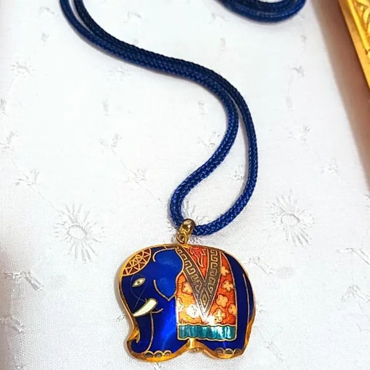 Vintage Cloisonne Blue Enamel Elephant Pendant Necklace