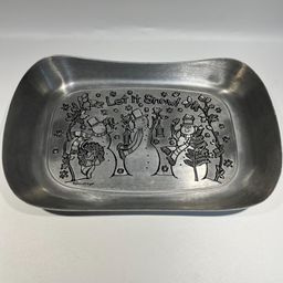 Wilton Armetale- “Let It Snow”Snowman Bread Tray- Artist-Susan Winget- 10.75 X 6”