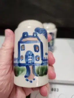 #01 - M A Hadley salt and pepper shakers