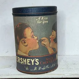 Vintage Hershey Kisses Tin ©️1980