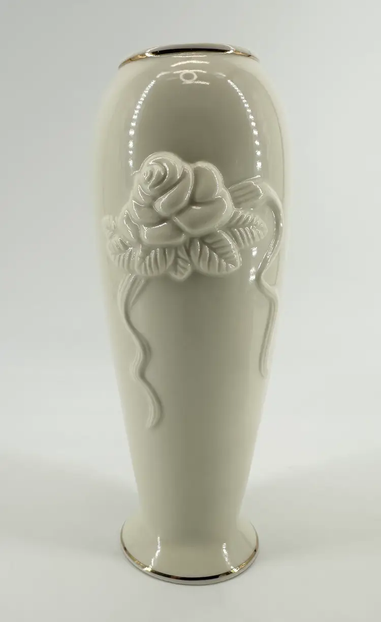 Lot Of 2 Lenox Porcelain Pieces Rose Vase & Cream Acanthus Leaf  Dish