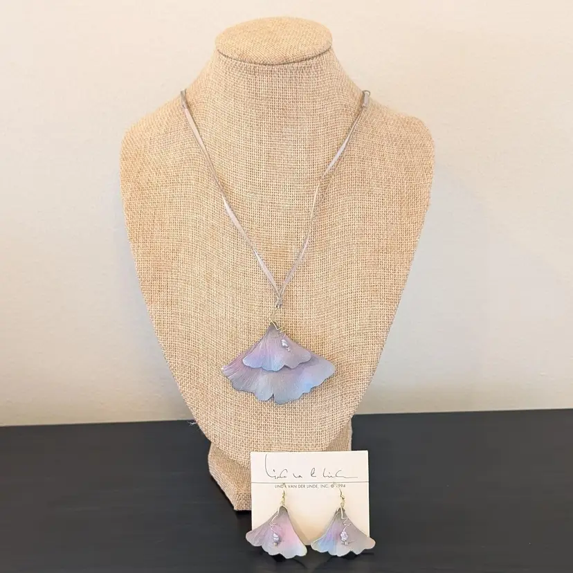 Vintage Linda Van Der Linde Purple Gingko Leaf Necklace & Earrings Set Porcelain
