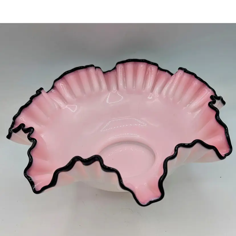 Vintage 1953 Fenton Black Rose Crest Ruffled Edge Bowl