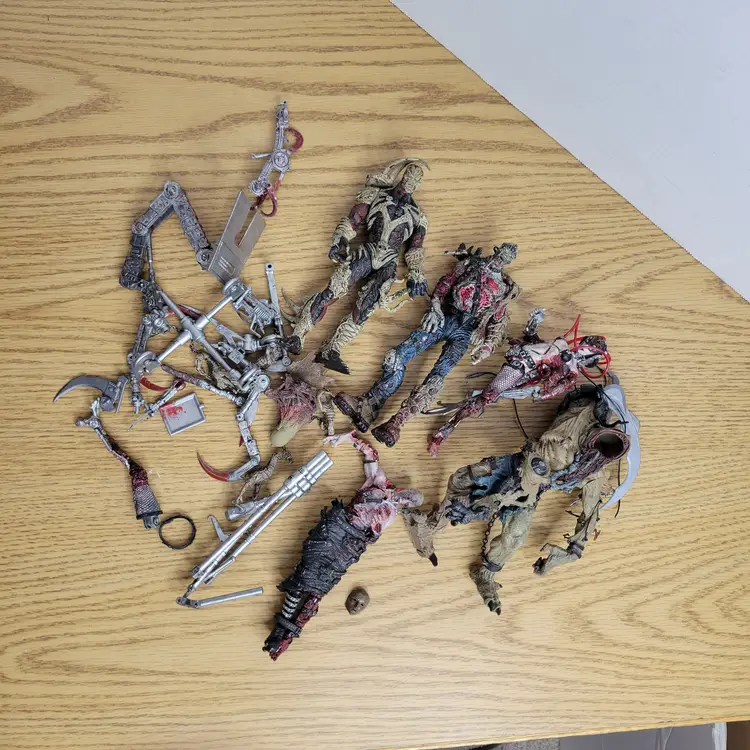 McFarlane Toys Action Figure Parts Lot (B61)
