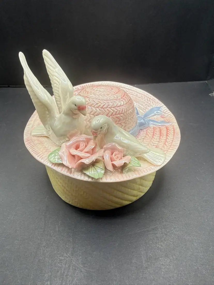 Hat Trinket Dish Peace Doves