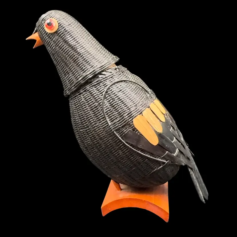 Vintage  Shanghai Handmade Rare Vintage Wicker Pigeon.