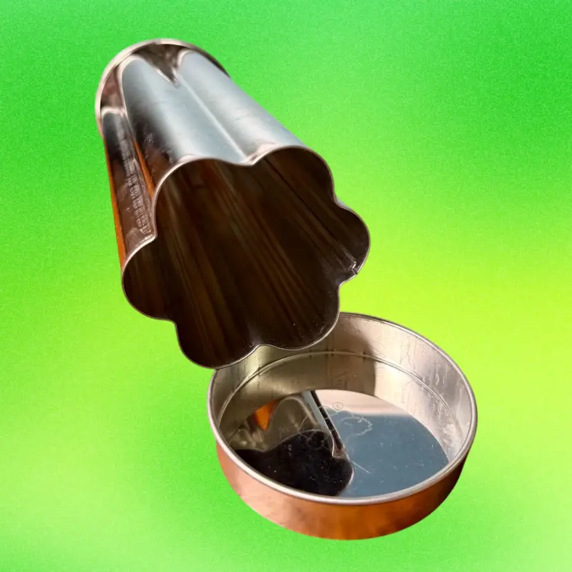 Vintage PAMPERED CHEF Valtrompia Metal Bread Cake Baking Tube | Flower Shape