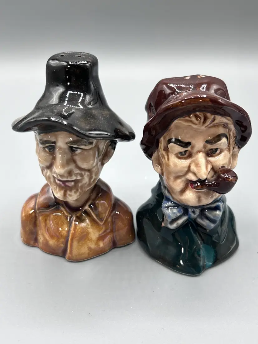 2343 Shakers - Hillbilly Heads 3.5”