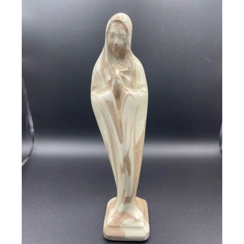 Vintage, Mount Saint Helen’s Ashware Madonna Figurine