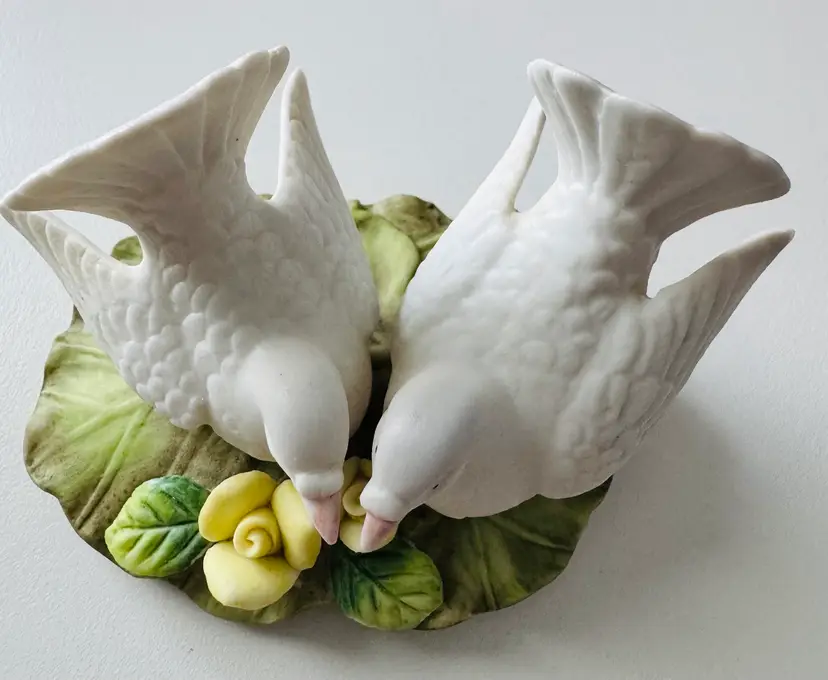 Hand-painted Love Birds (Doves) From 1985 - Signed & Numbered - Lefton Taiwan