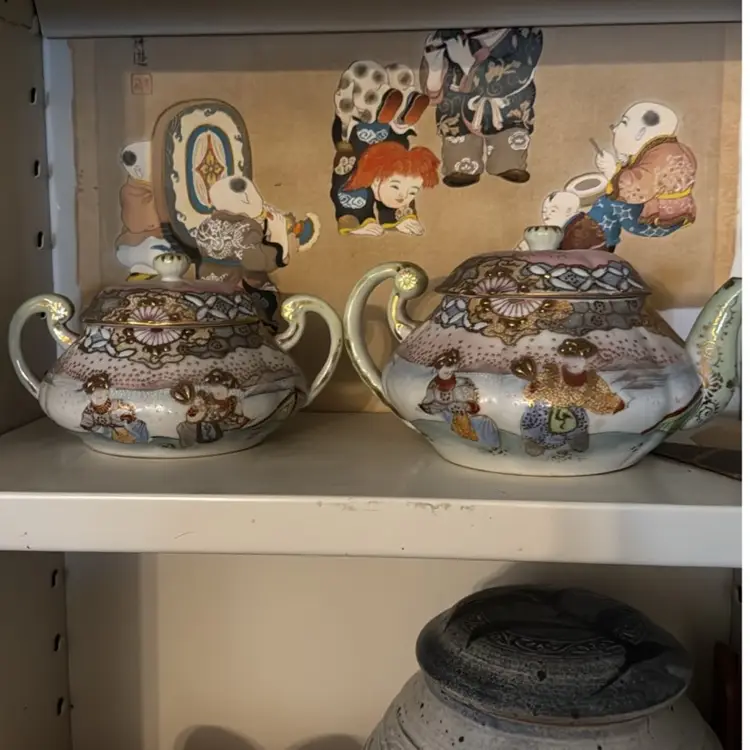 Beautiful Hand Painted Tea Pot And Sugar Bowl . Prettiest I’ve Ever Seen