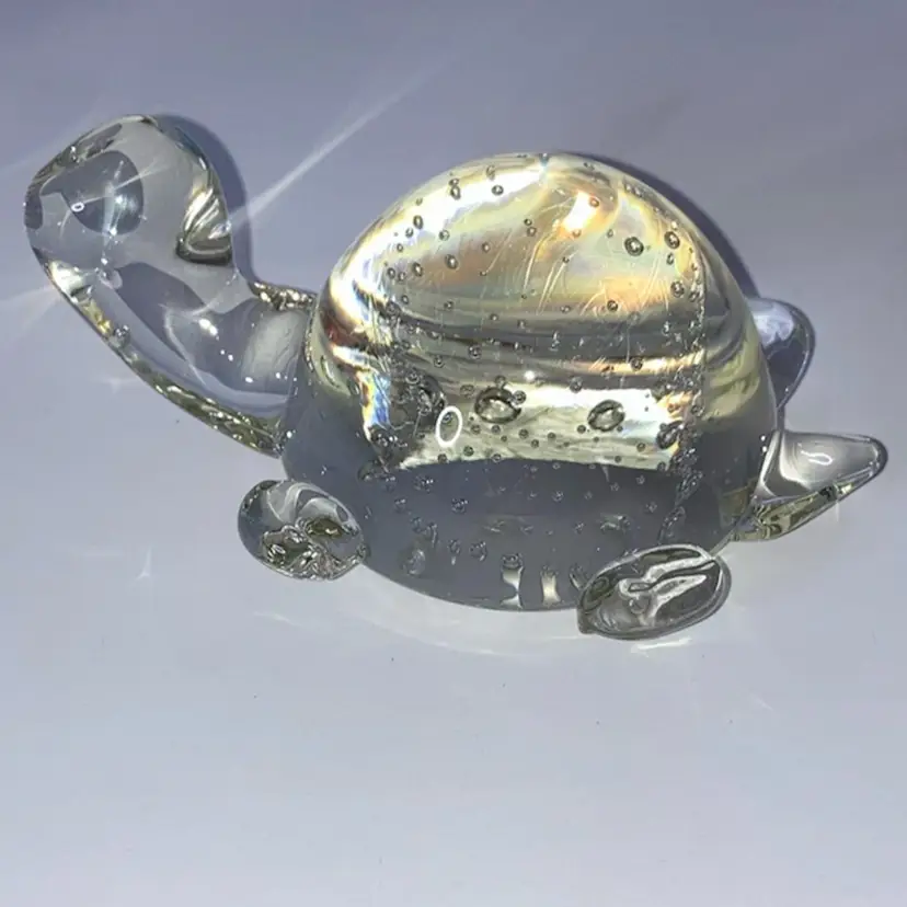 Vintage Art Glass Turtle Paperweight! 1 1/2” Tall  4” Long!