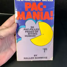 Pac-Mania Joke Book 1982