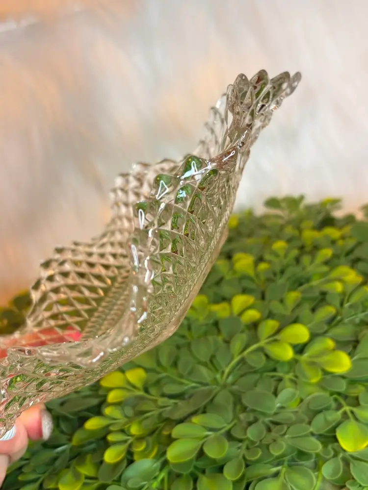 Indiana Glass Diamond Cut Ruffled Edge Candy Dish