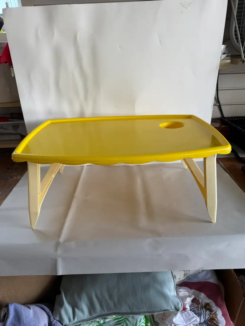 Vintage MCM Blisscraft of Hollywood Yellow & White plastic bed breakfast TV tray
