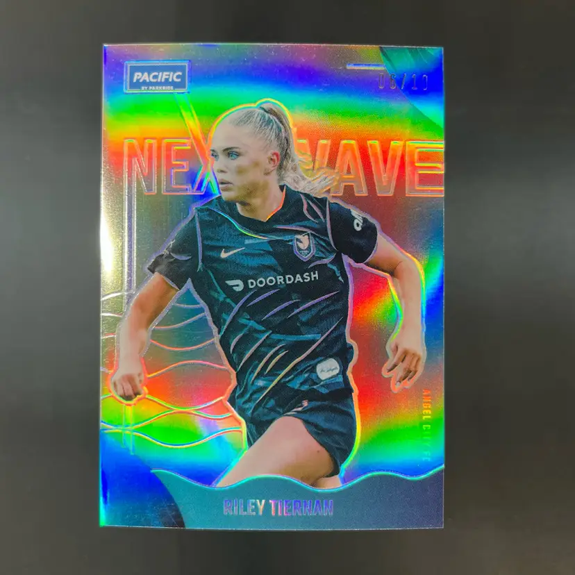 Riley Tiernan 2025 Parkside Pacific Next Wave Rainbow /10 Angel City Soccer Card