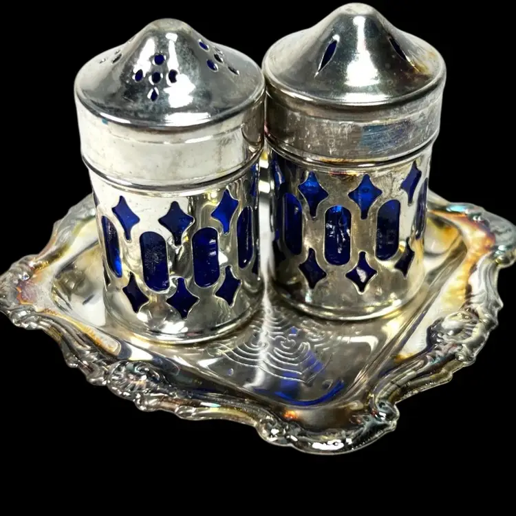 2” Cobalt Blue 💙 Glass & Silver-Toned Salt Pepper Shakers On Serving Tray. 3-Piece Studio Nova Set. Original Box.