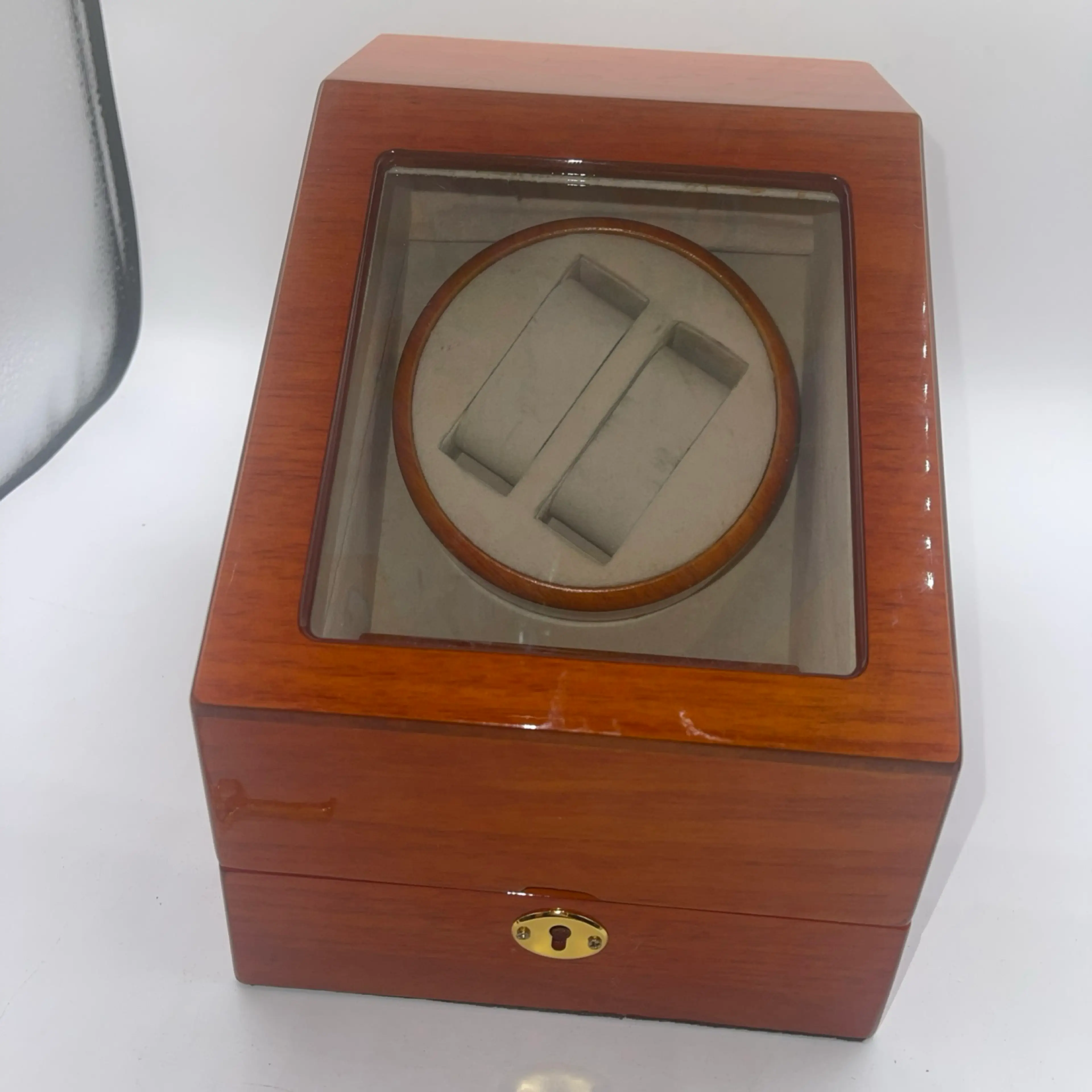 Image 4 of 17