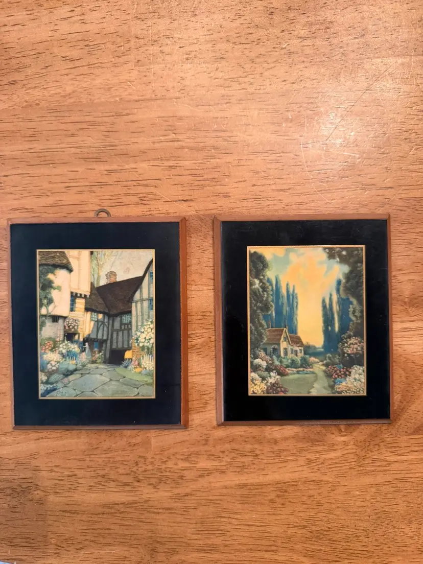 Set of 2 Vintage Small Old World prints wood plaques