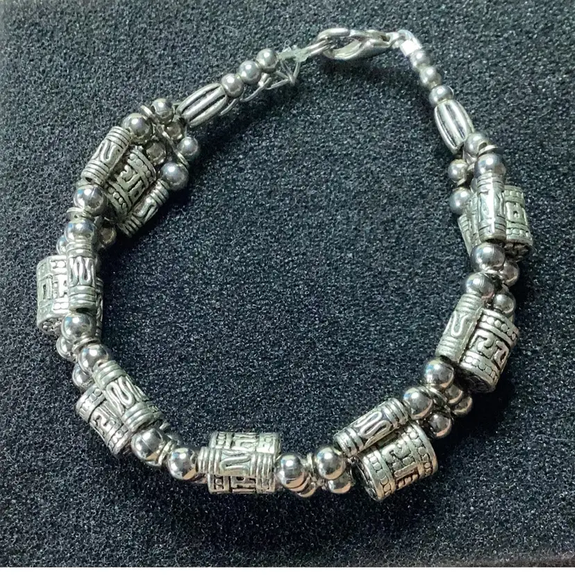 Middle Eastern Style Silver Tone Bracelet 6.5” And 1” Extender