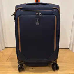 Travelpro Crew Classic Carry-On Spinner (Standard Size) - Mint