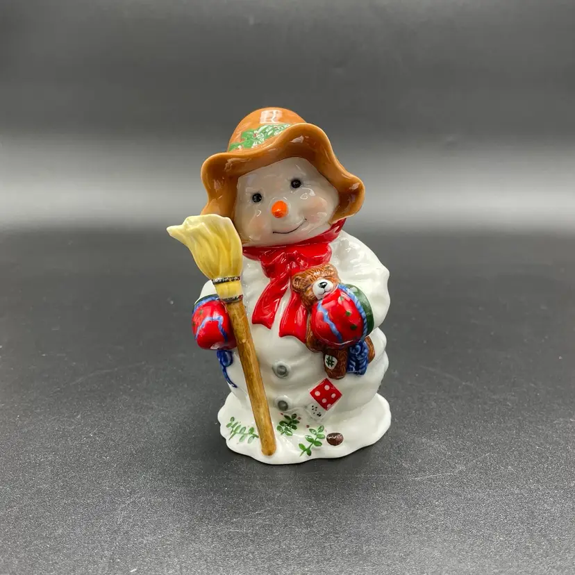 Priscilla Hillman #276065 Snow Folks Snowman with Bear Figurine Vintage Christmas Winter