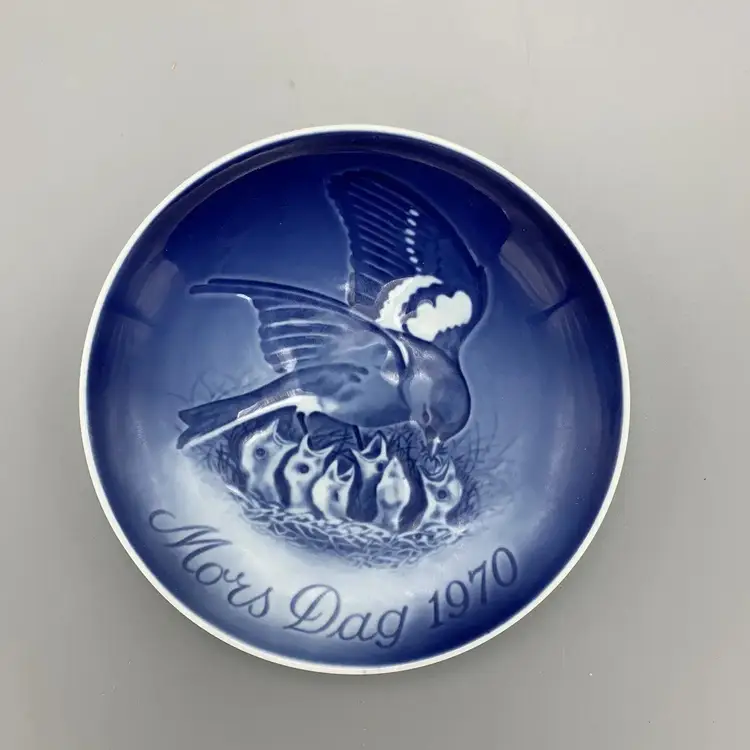 1970 Bing and Grondahl Mother’s Day Plate Birds and Chicks Wildlife Ltd Ed