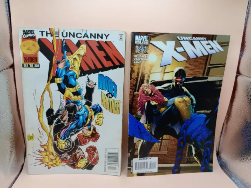Marvel Comics - The Unccany X-Men - Set Of 2 - 1990's