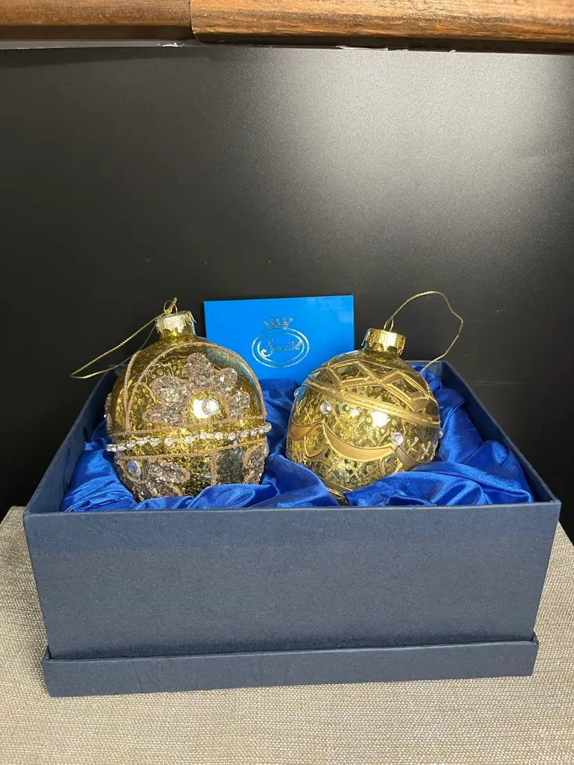 Sorelle Hand Crafted Gold Toned Pair of Glass Egg Ornaments