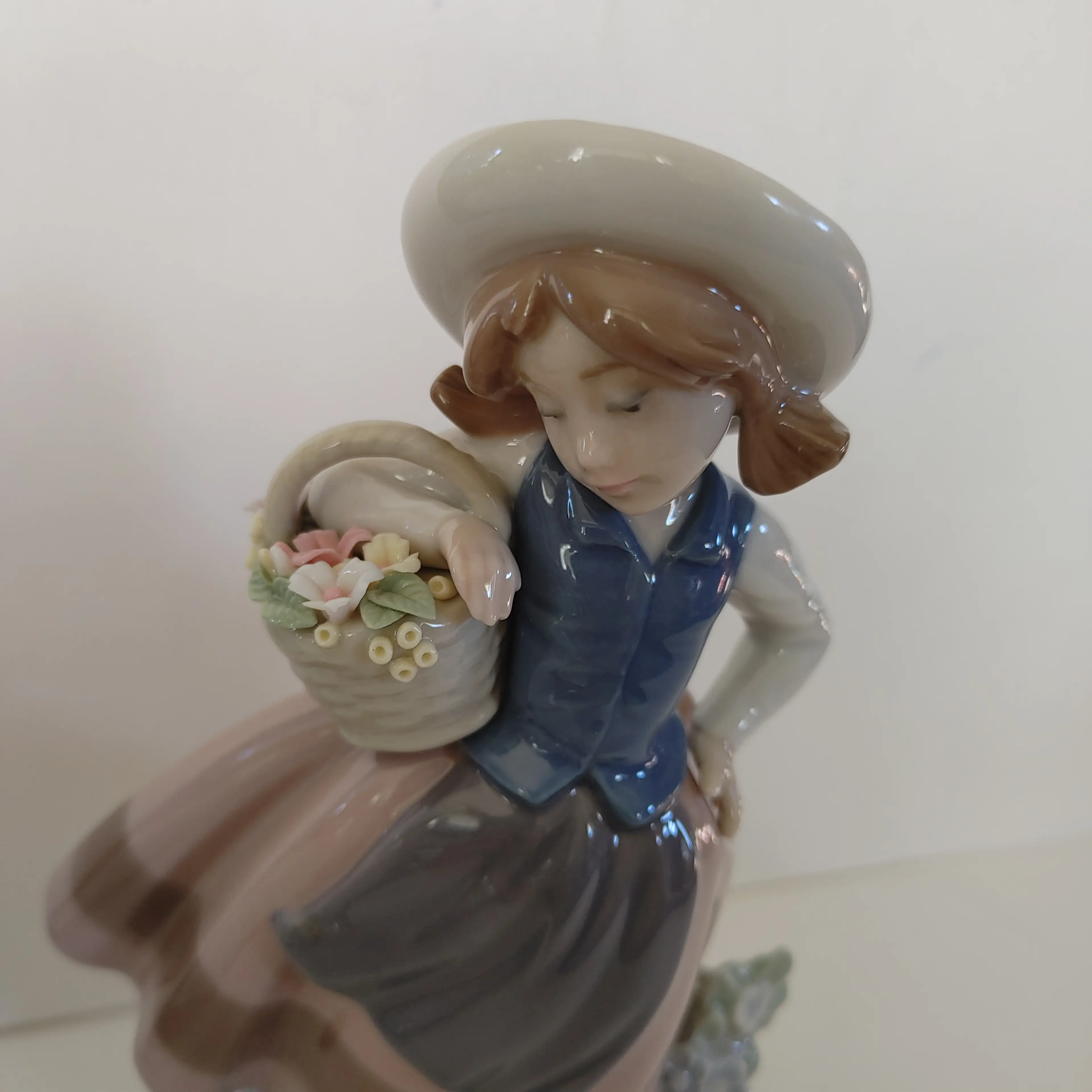 Image 4 of 5