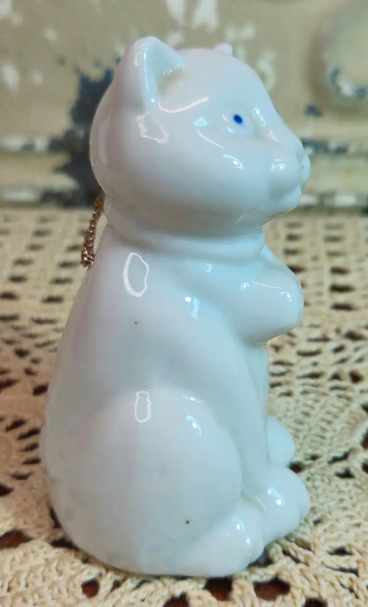 Adorable Vintage White Ceramic Cat Bell Figurine 3.5"