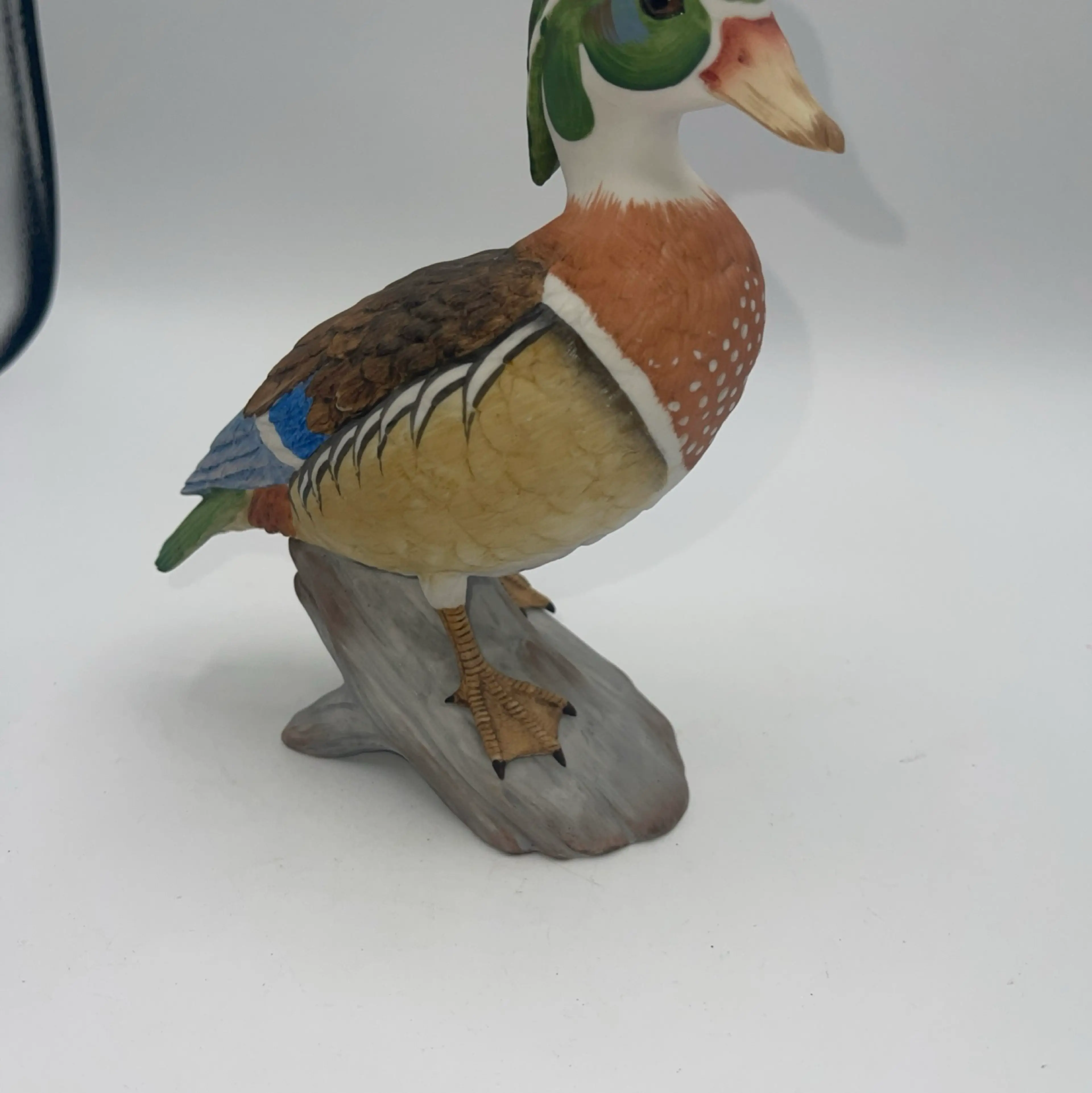 Image 2 of 8