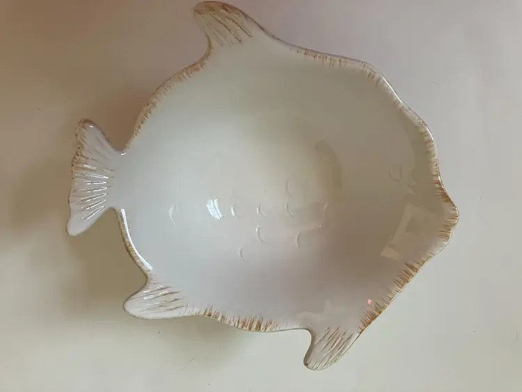 "By the Sea" Fish shaped bowl by Ambiance