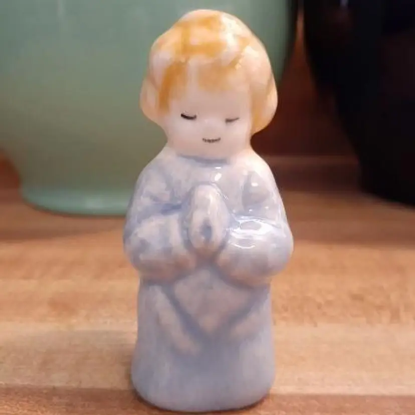 Vintage Praying Child Figurine 2 3/4 In
