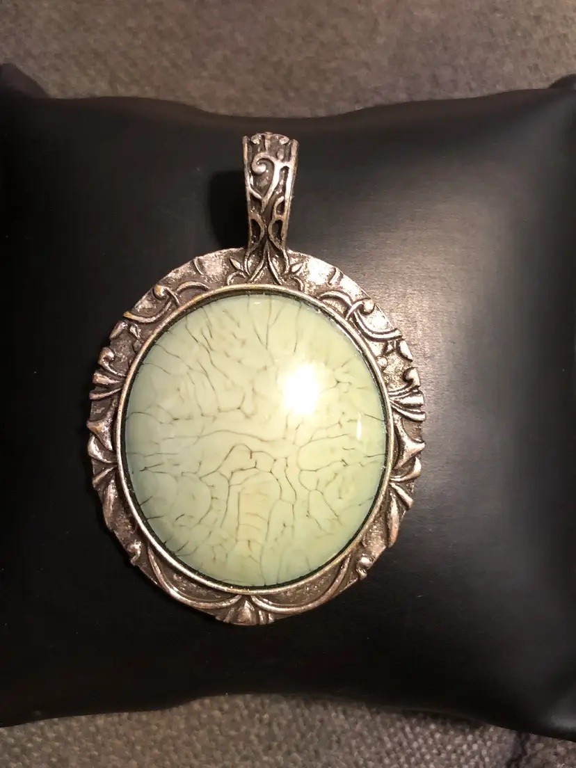 Vintage Green Stone Cabochon Filigree Double Sided Necklace Pendant