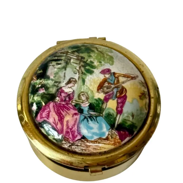 Vintage Pill/Ring  Box Victorian Courting Couple Metal Compact Hinged Lid Japan
1-5/8” W x 7/8” T