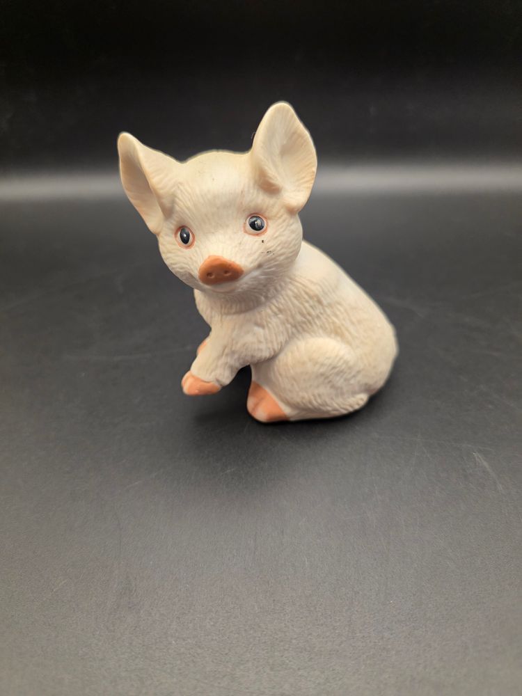 Pink pig "babe" figurine