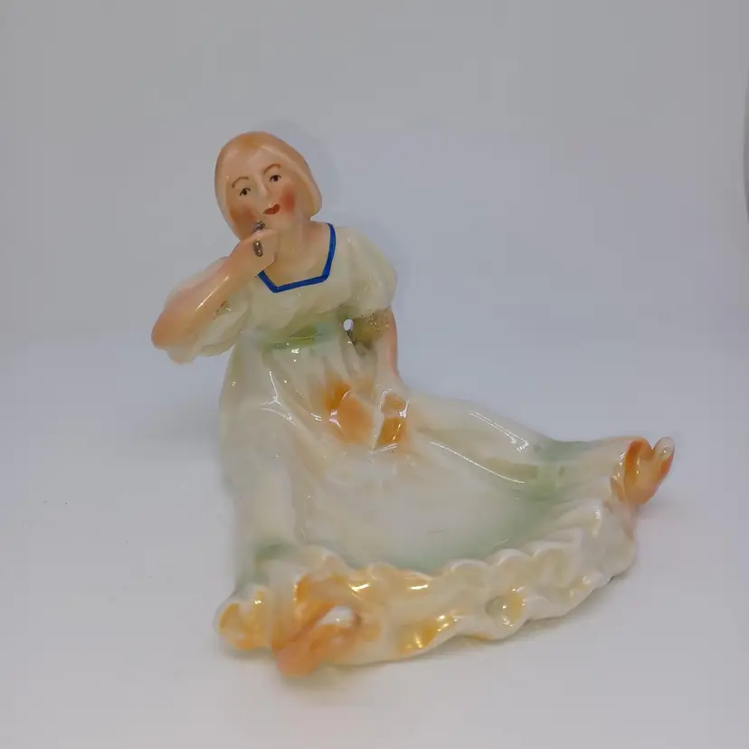 Vintage Czechoslovakia Pottery Lipstick Lady Vanity Trinket Dish