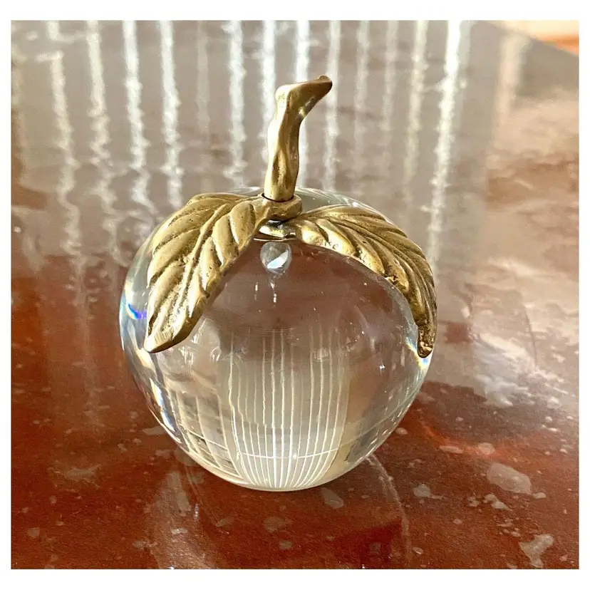 VTG Clear Glass Art Crystal Apple Paperweight