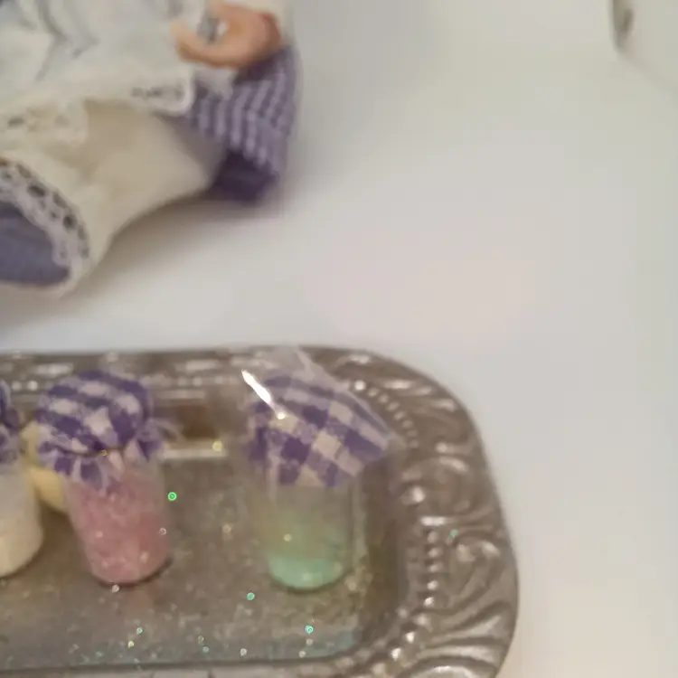 Jacqueline Kent 2004 Vita Grandma doll with tea set