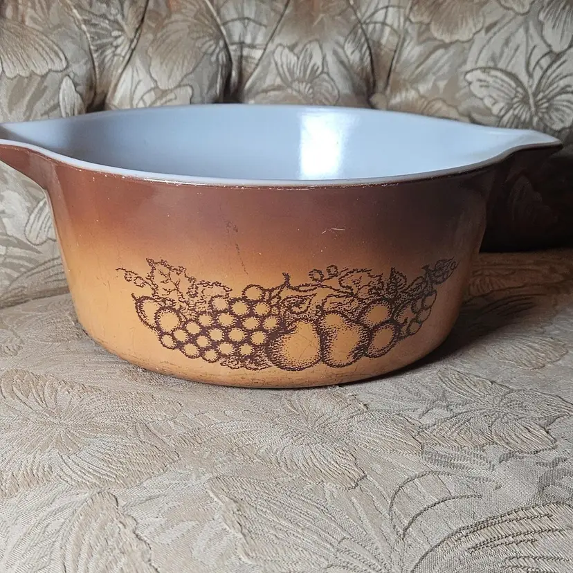 Vintage Pyrex Old Orchard Cinderella Casserole Dish 475-B 2 1/2 Qt