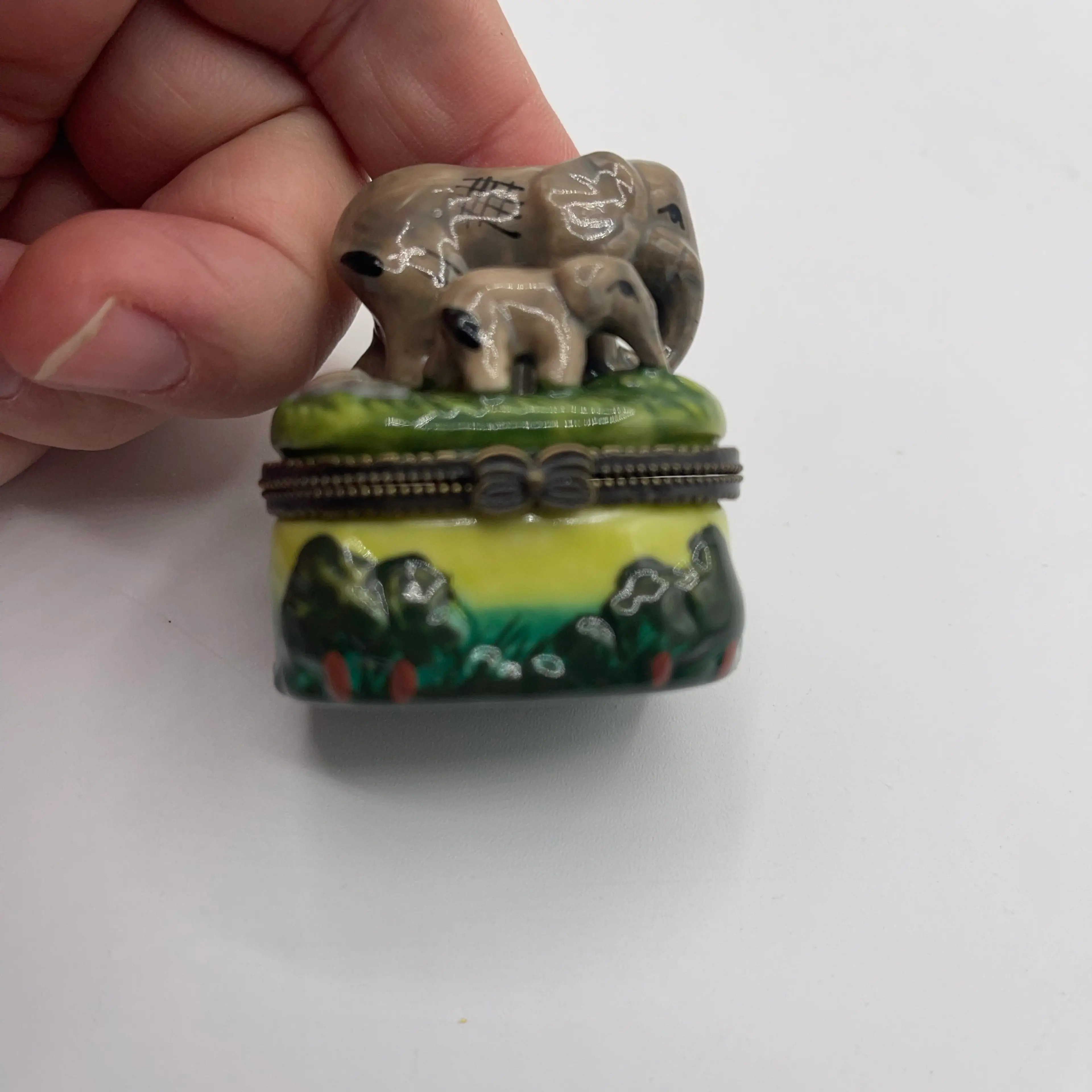 Image 4 of 5