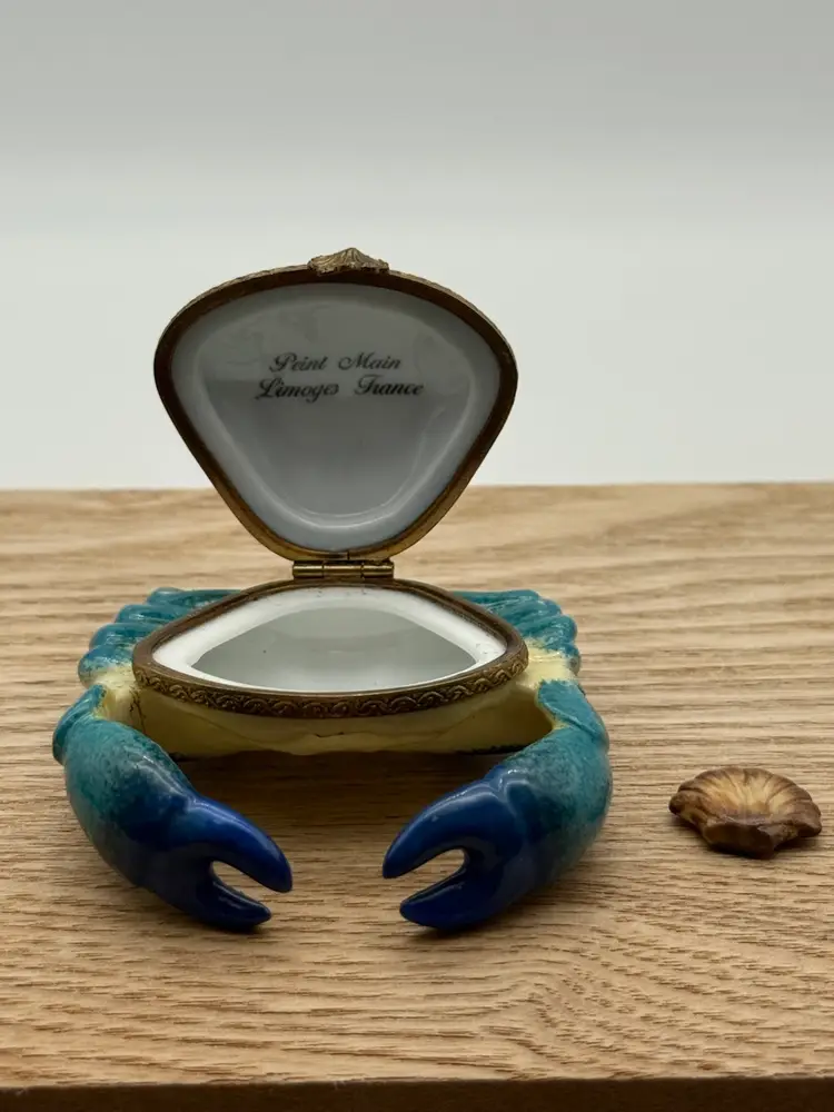Limoge France Hand Painted Blue Crab Trinket Box With Shell Trinket