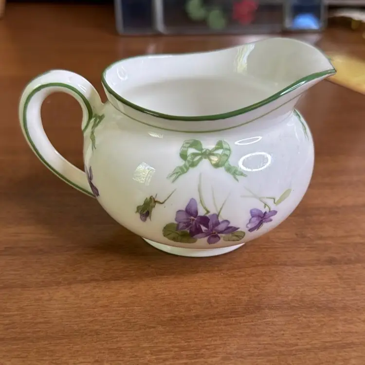 Royal Doulton Creamer