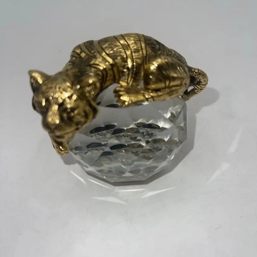 Swarovski Trimlite Giftware Gold Tiger Paperweight With Clear Crystal Rare 3” x2.5”