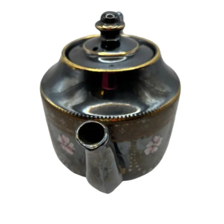 English Black Tea Pot - Gold Accents with Pink Flowers