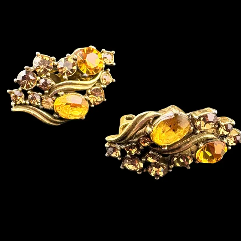 Vintage Amber Gemstone Clip On Earrings 1” x .75”